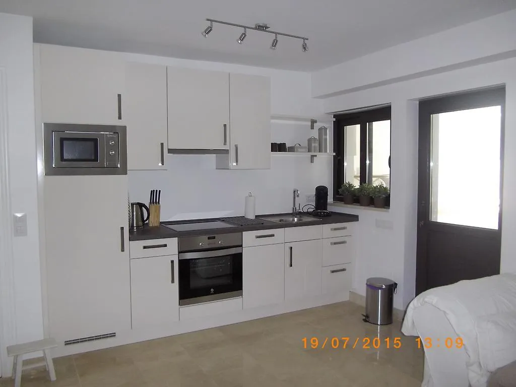 Casa Holandaluzas Marbella Near Beach, With Salt Water Pool And Private Parking Appartement
